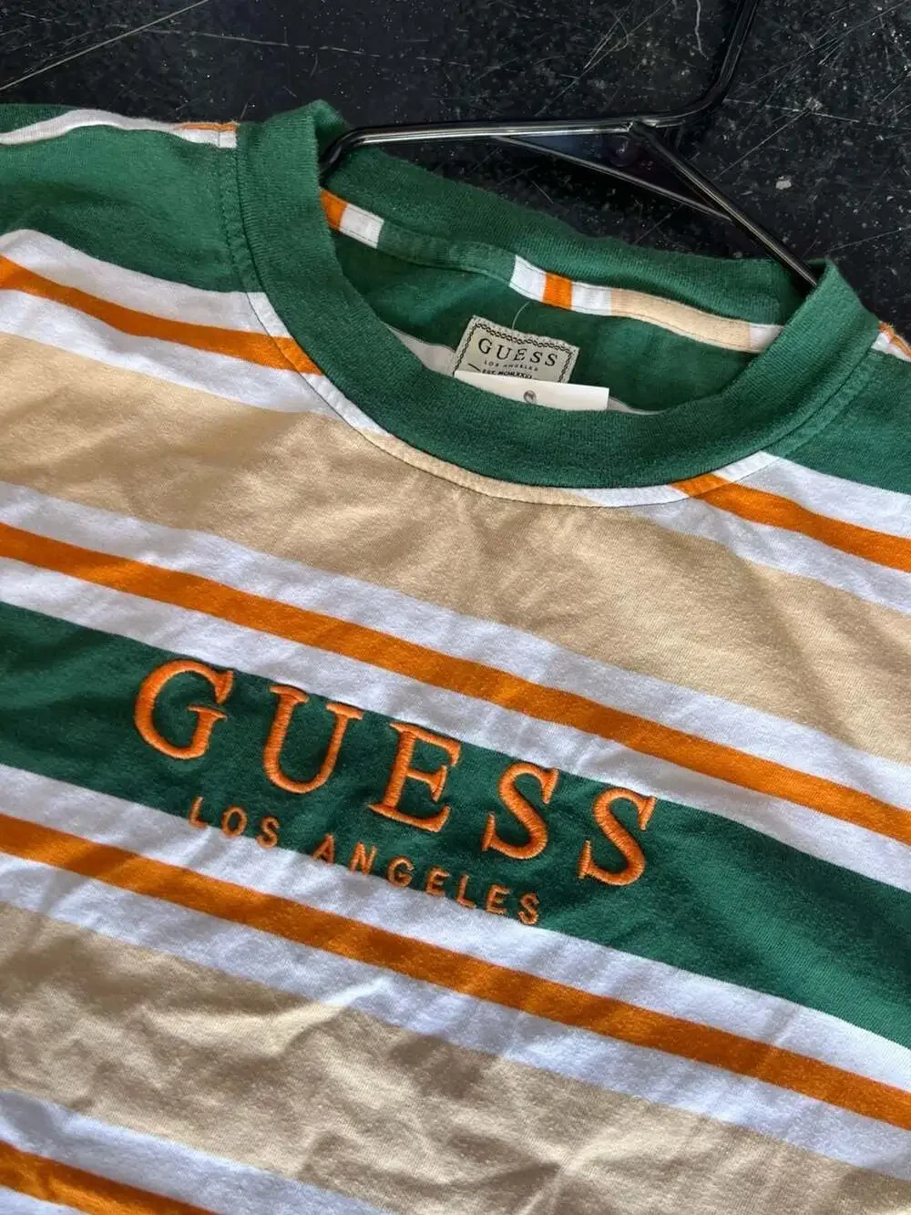 Guess Los Angeles Striped Embroidered Logo T-Shirt Green Orange Tan Size L - Picture 2 of 4